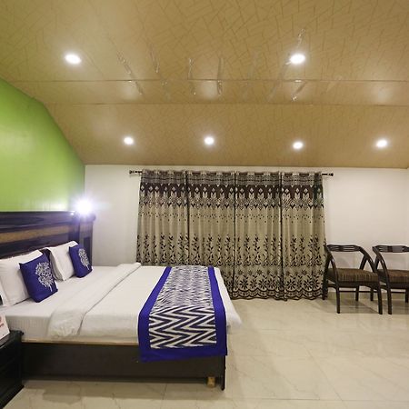 Oyo 6517 Satyam International Hotel Далхаузи Екстериор снимка